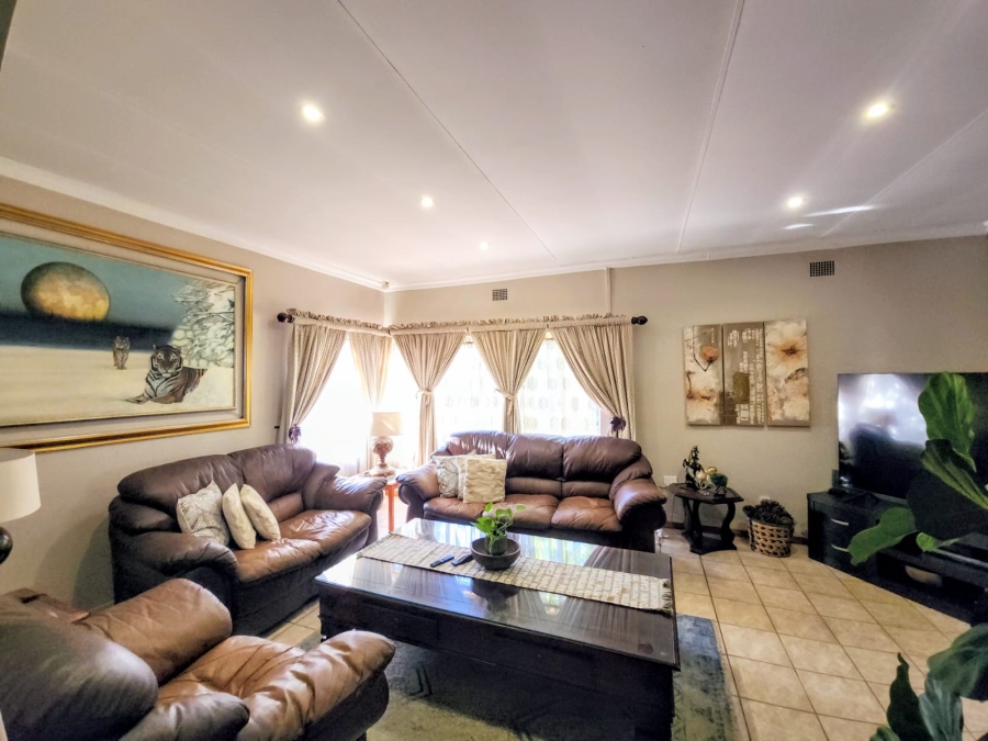 5 Bedroom Property for Sale in Capital Park Gauteng