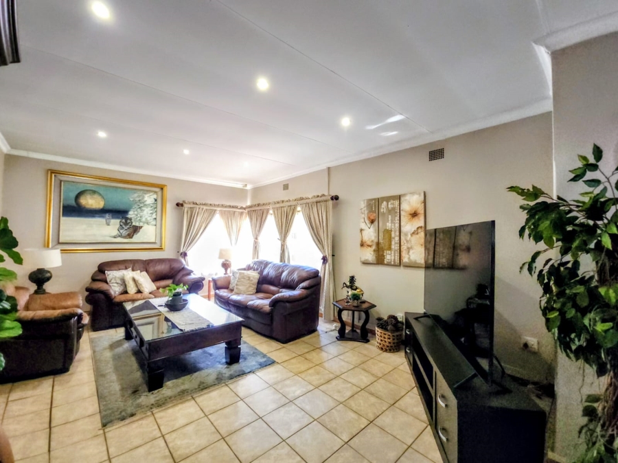 5 Bedroom Property for Sale in Capital Park Gauteng