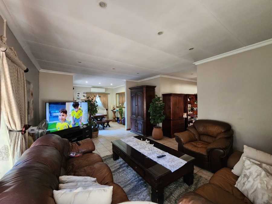 5 Bedroom Property for Sale in Capital Park Gauteng