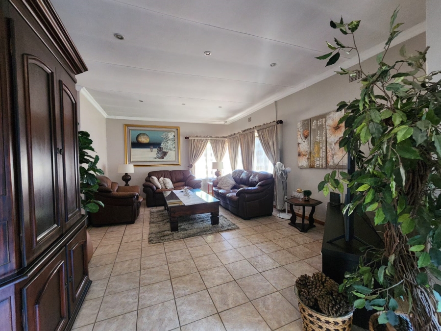 5 Bedroom Property for Sale in Capital Park Gauteng