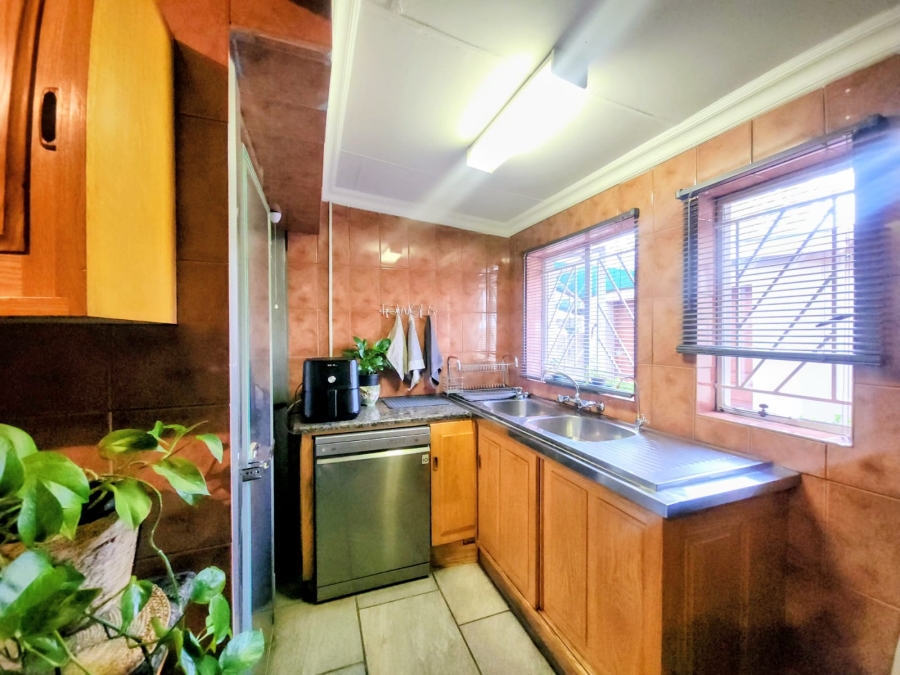 5 Bedroom Property for Sale in Capital Park Gauteng