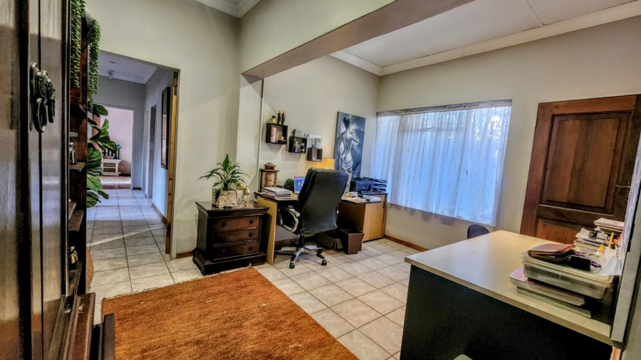 5 Bedroom Property for Sale in Capital Park Gauteng