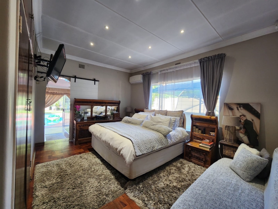 5 Bedroom Property for Sale in Capital Park Gauteng