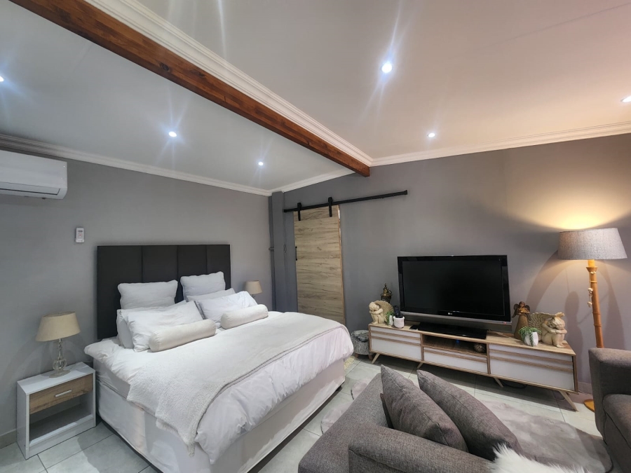 5 Bedroom Property for Sale in Capital Park Gauteng