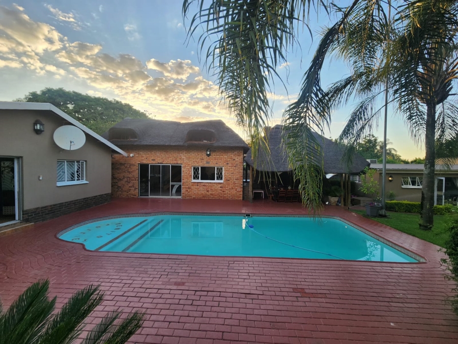 5 Bedroom Property for Sale in Capital Park Gauteng