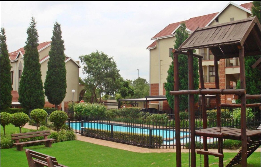 To Let 1 Bedroom Property for Rent in Epsom Downs Gauteng