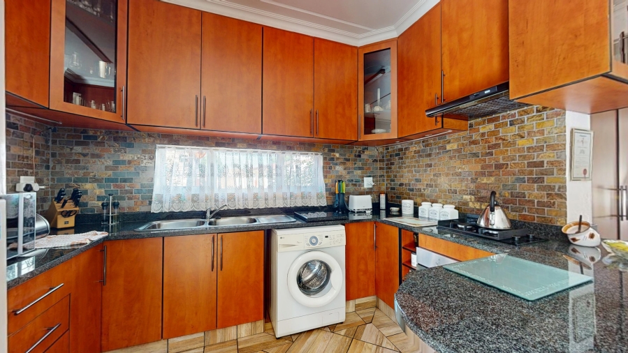 2 Bedroom Property for Sale in Benoni North Gauteng