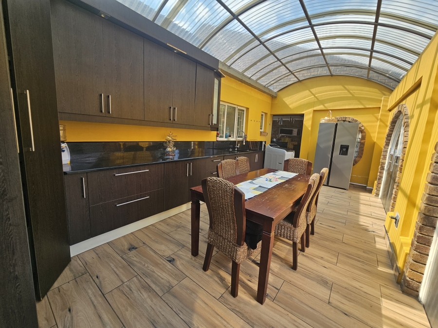 3 Bedroom Property for Sale in Dersley Gauteng