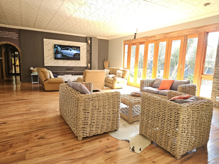 3 Bedroom Property for Sale in Dersley Gauteng