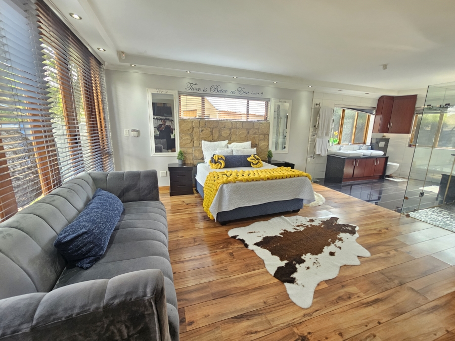 3 Bedroom Property for Sale in Dersley Gauteng