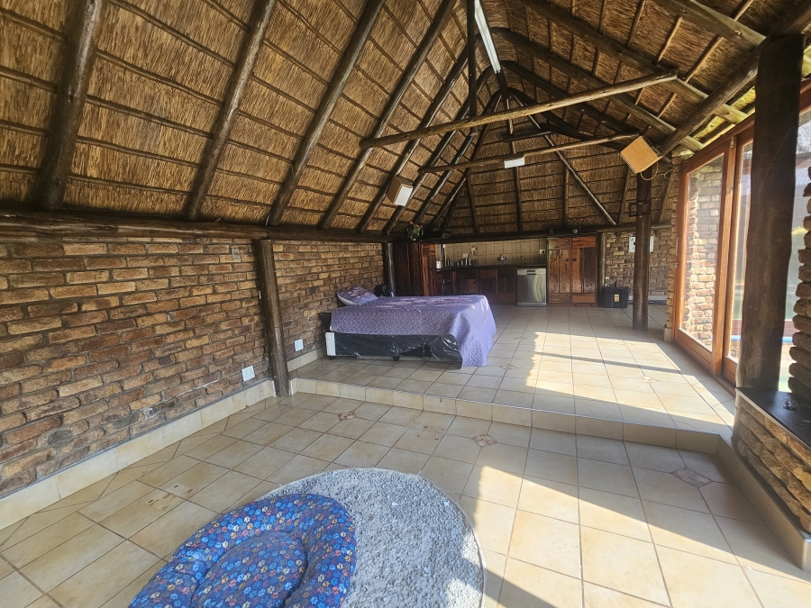 3 Bedroom Property for Sale in Dersley Gauteng