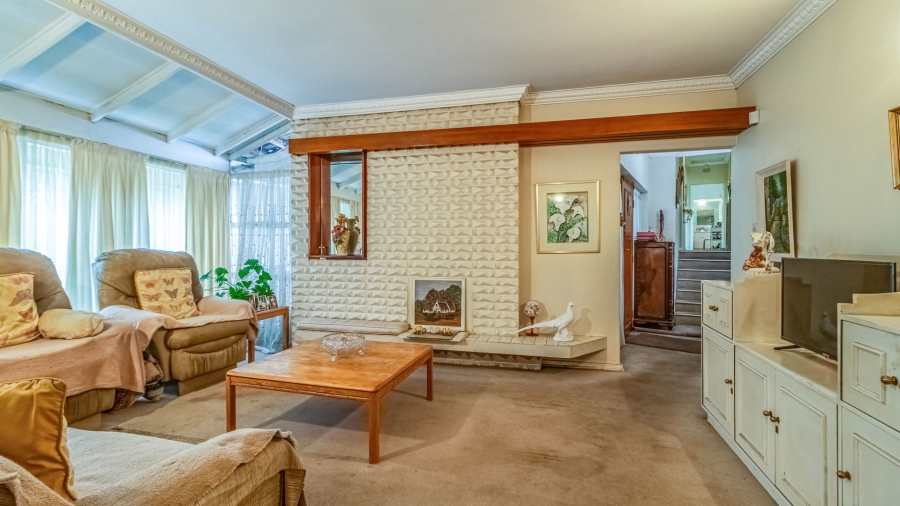 3 Bedroom Property for Sale in Cyrildene Gauteng