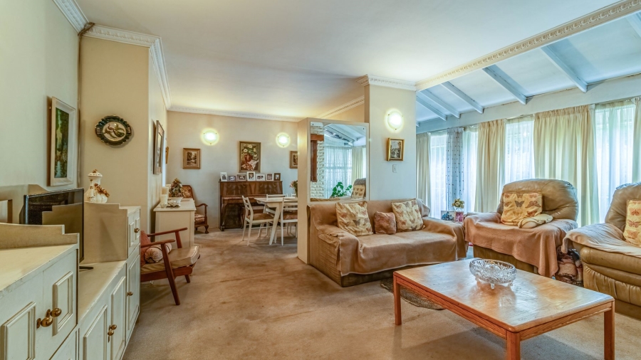 3 Bedroom Property for Sale in Cyrildene Gauteng