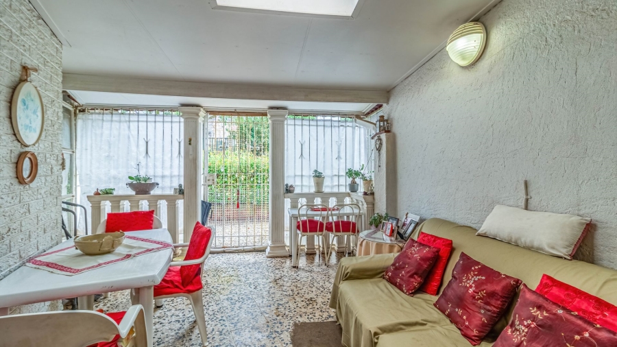 3 Bedroom Property for Sale in Cyrildene Gauteng