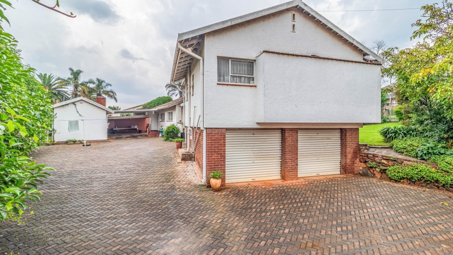 3 Bedroom Property for Sale in Cyrildene Gauteng