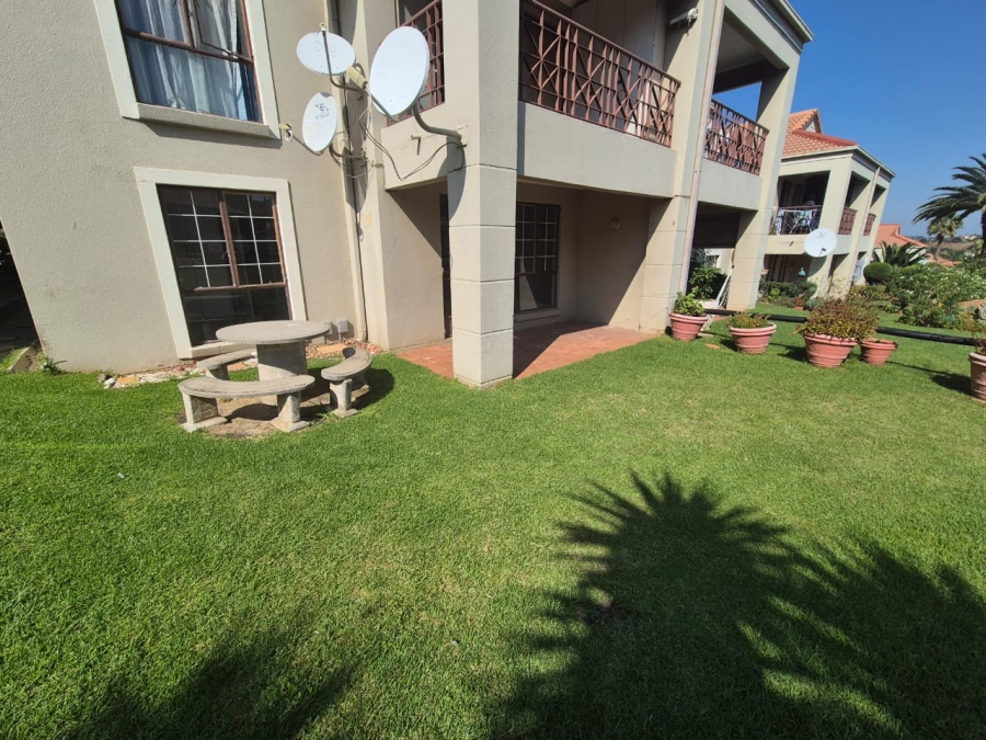 2 Bedroom Property for Sale in Oakdene Gauteng