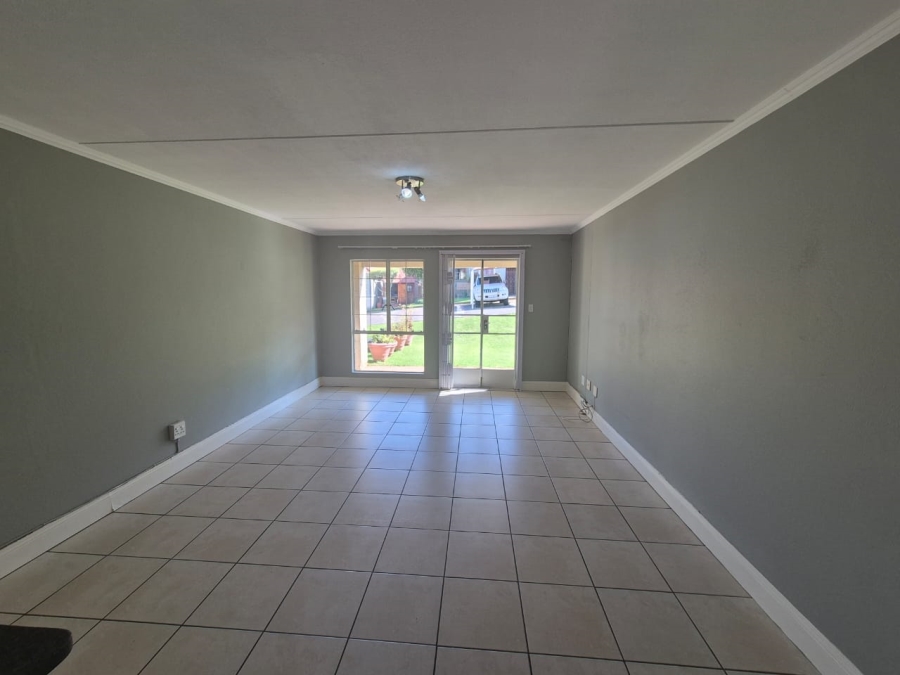 2 Bedroom Property for Sale in Oakdene Gauteng