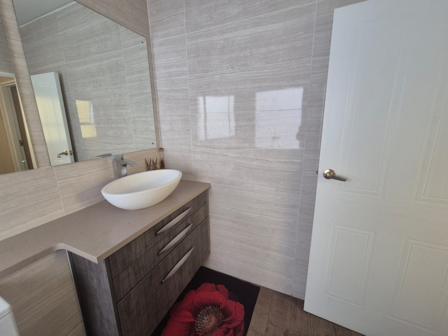 3 Bedroom Property for Sale in Glenvista Gauteng