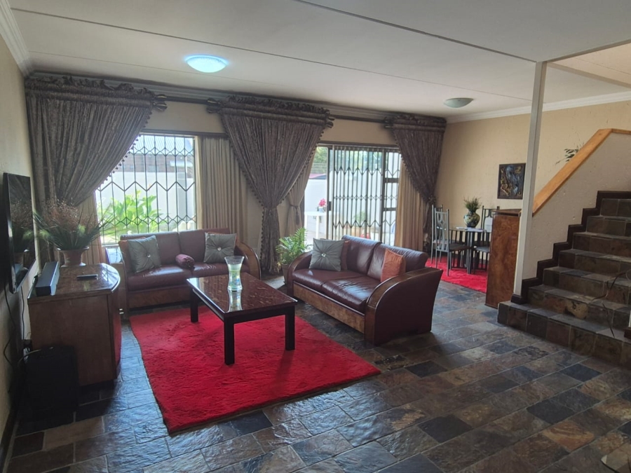 3 Bedroom Property for Sale in Glenvista Gauteng