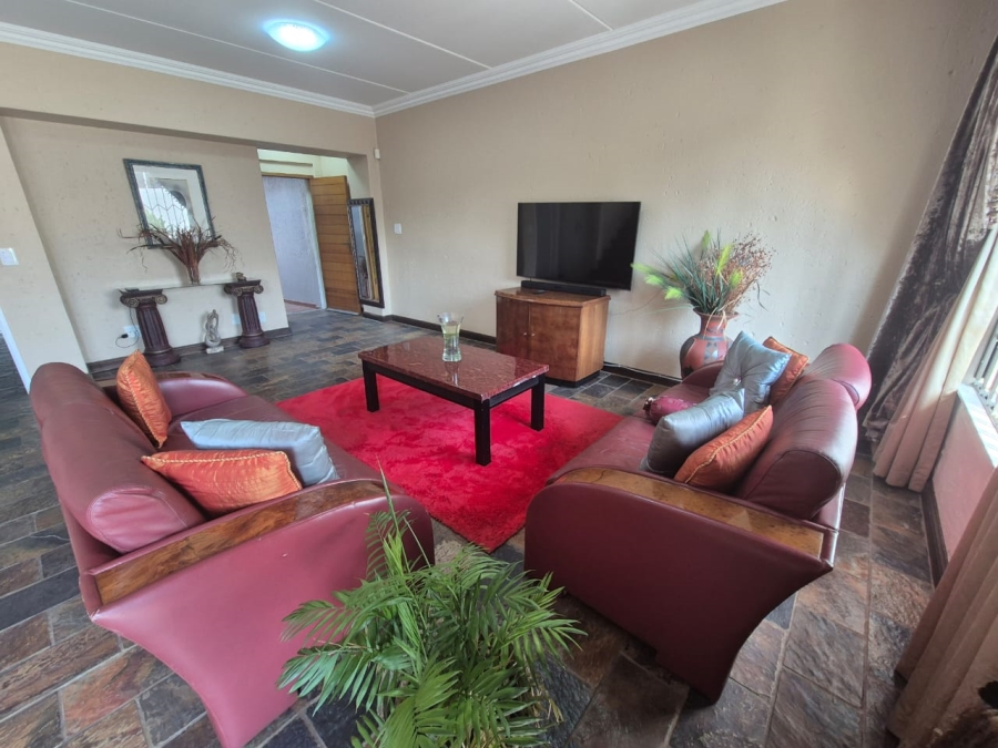 3 Bedroom Property for Sale in Glenvista Gauteng