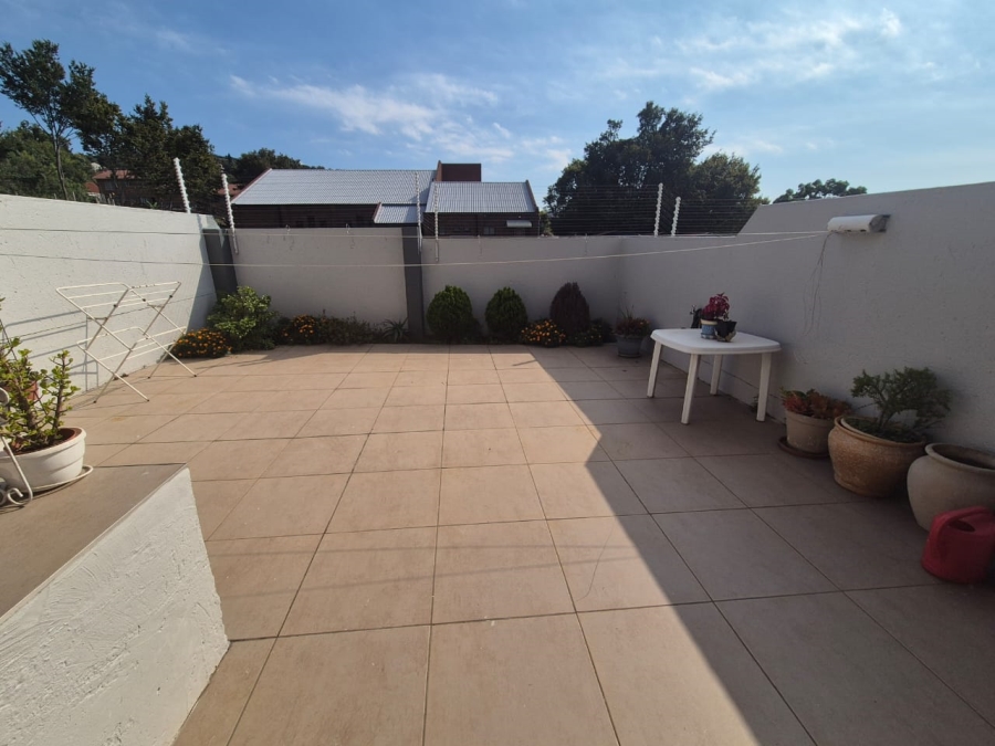 3 Bedroom Property for Sale in Glenvista Gauteng