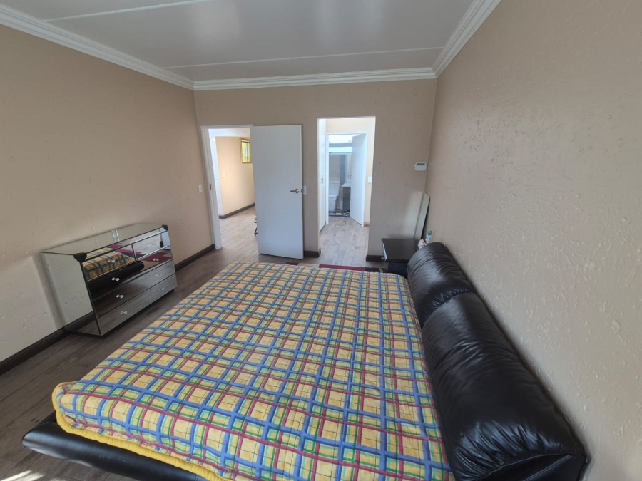 3 Bedroom Property for Sale in Glenvista Gauteng