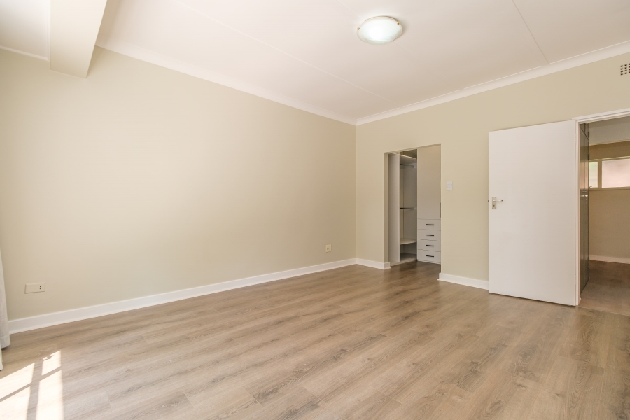 To Let 2 Bedroom Property for Rent in Sandown Gauteng