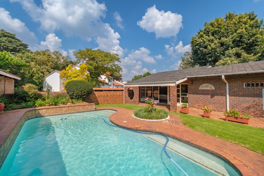 To Let 2 Bedroom Property for Rent in Sandown Gauteng