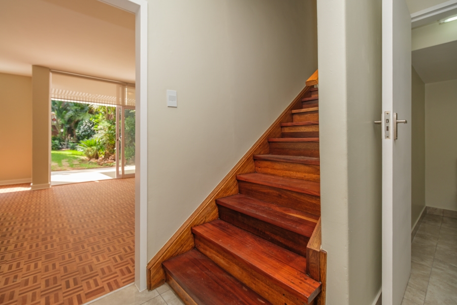 To Let 2 Bedroom Property for Rent in Sandown Gauteng