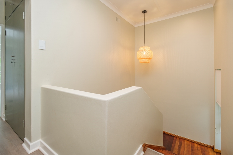 To Let 2 Bedroom Property for Rent in Sandown Gauteng