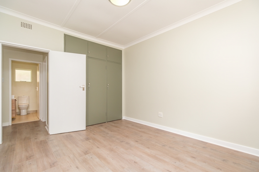 To Let 2 Bedroom Property for Rent in Sandown Gauteng