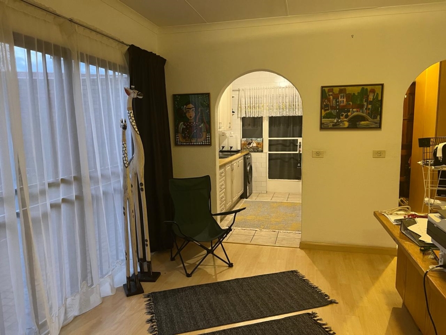 To Let 2 Bedroom Property for Rent in Dowerglen Gauteng