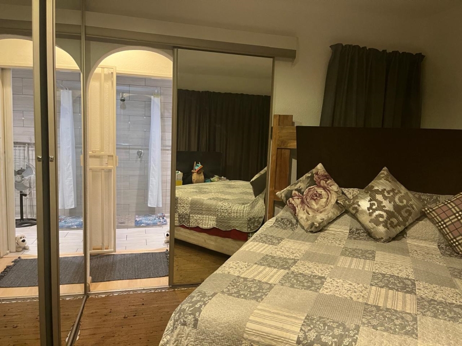 To Let 2 Bedroom Property for Rent in Dowerglen Gauteng