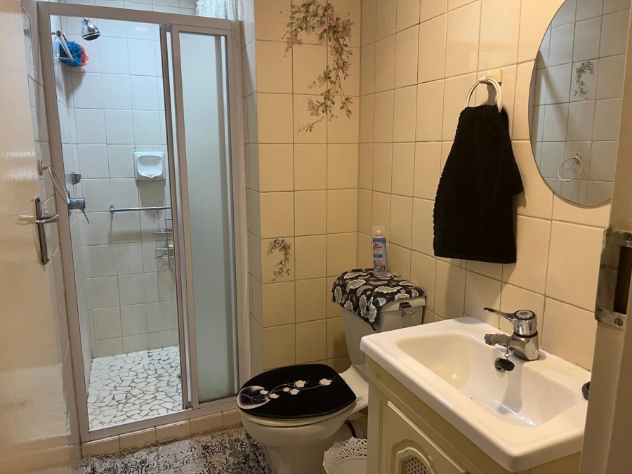 To Let 2 Bedroom Property for Rent in Dowerglen Gauteng