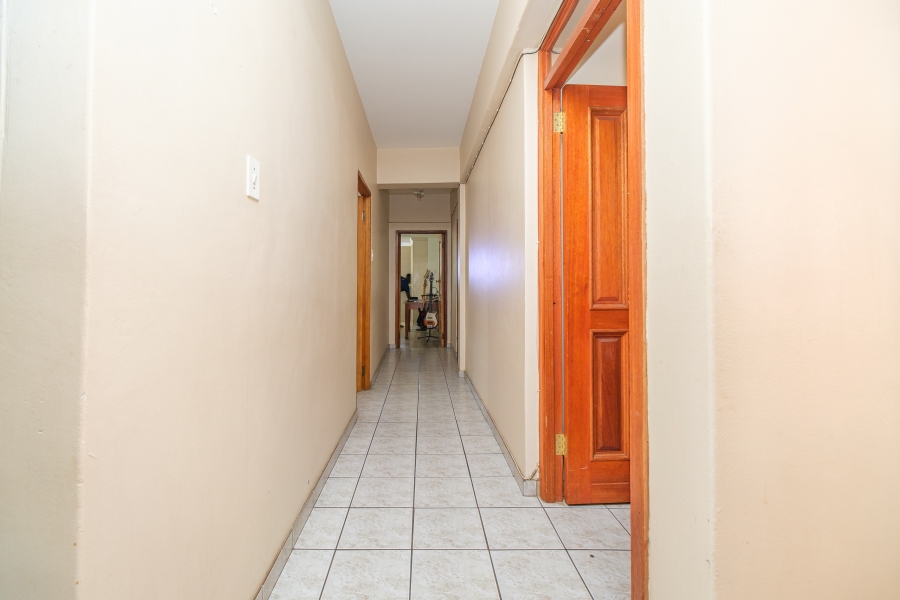 To Let 3 Bedroom Property for Rent in Illovo Gauteng