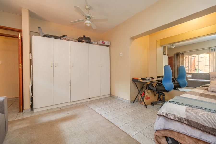 To Let 3 Bedroom Property for Rent in Illovo Gauteng