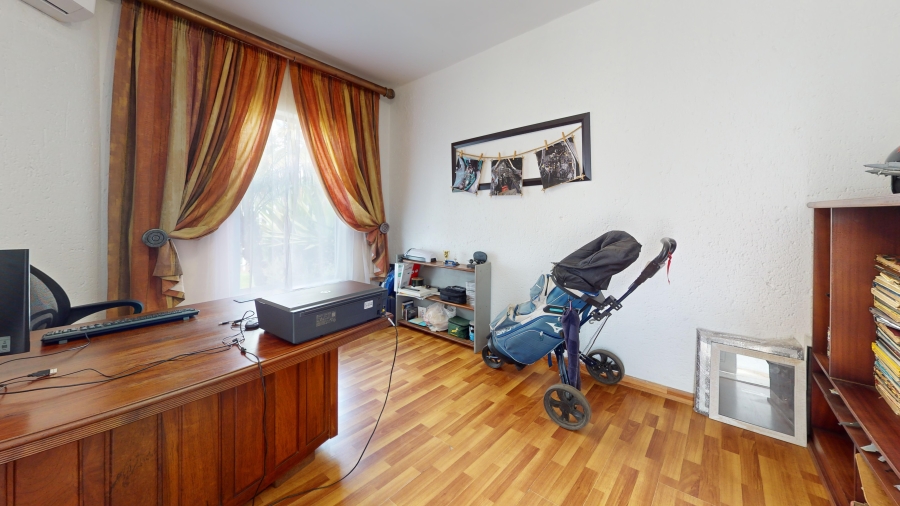 5 Bedroom Property for Sale in Sunward Park Gauteng