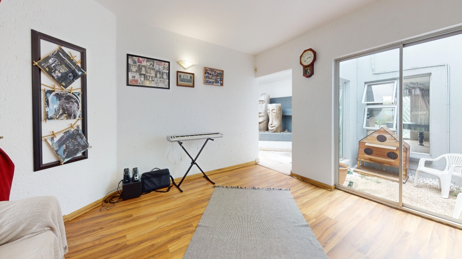 5 Bedroom Property for Sale in Sunward Park Gauteng