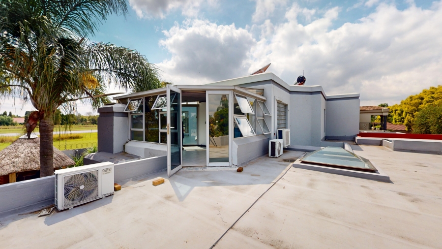 5 Bedroom Property for Sale in Sunward Park Gauteng