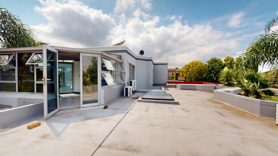 5 Bedroom Property for Sale in Sunward Park Gauteng