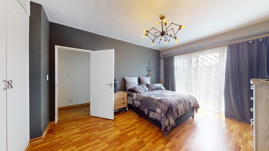 5 Bedroom Property for Sale in Sunward Park Gauteng