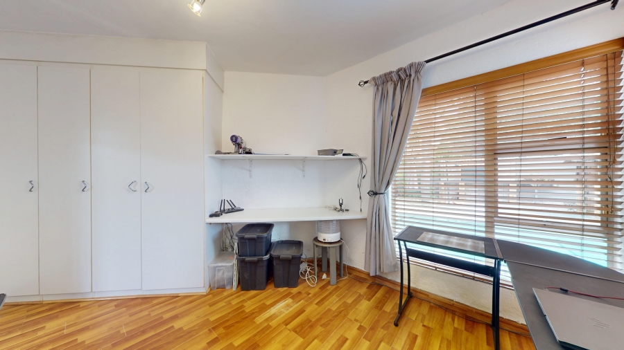 5 Bedroom Property for Sale in Sunward Park Gauteng