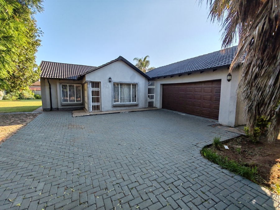 3 Bedroom Property for Sale in Theresa Park Gauteng