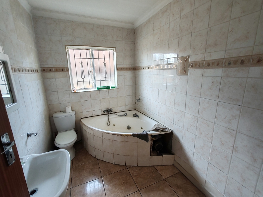 3 Bedroom Property for Sale in Theresa Park Gauteng