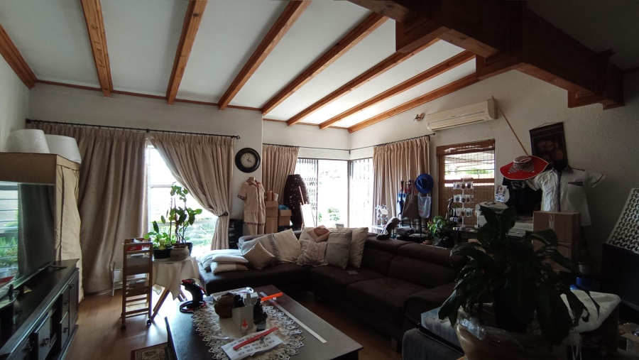 2 Bedroom Property for Sale in Woodmead Gauteng