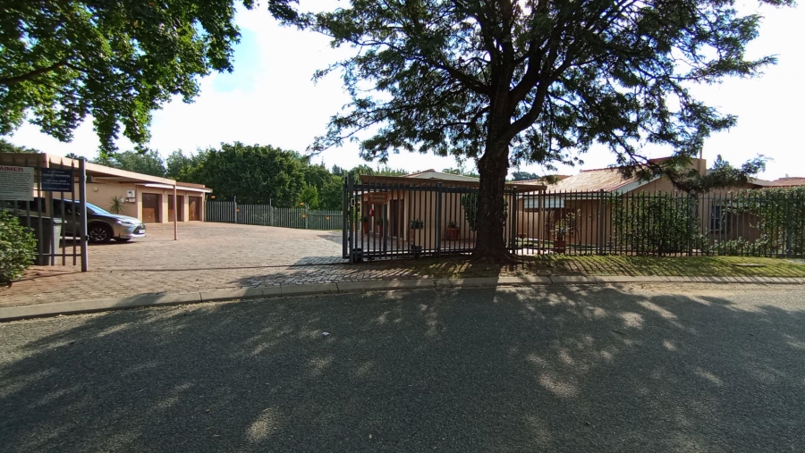 2 Bedroom Property for Sale in Woodmead Gauteng