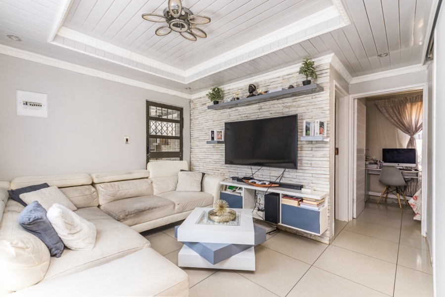 2 Bedroom Property for Sale in Braamfontein Gauteng