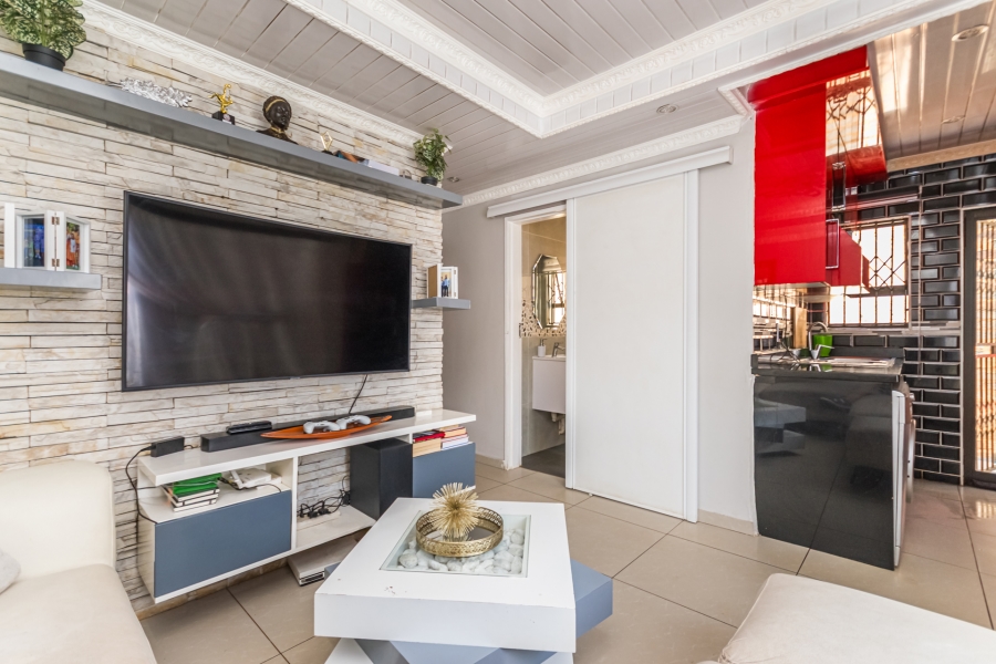 2 Bedroom Property for Sale in Braamfontein Gauteng