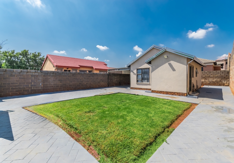 2 Bedroom Property for Sale in Braamfontein Gauteng