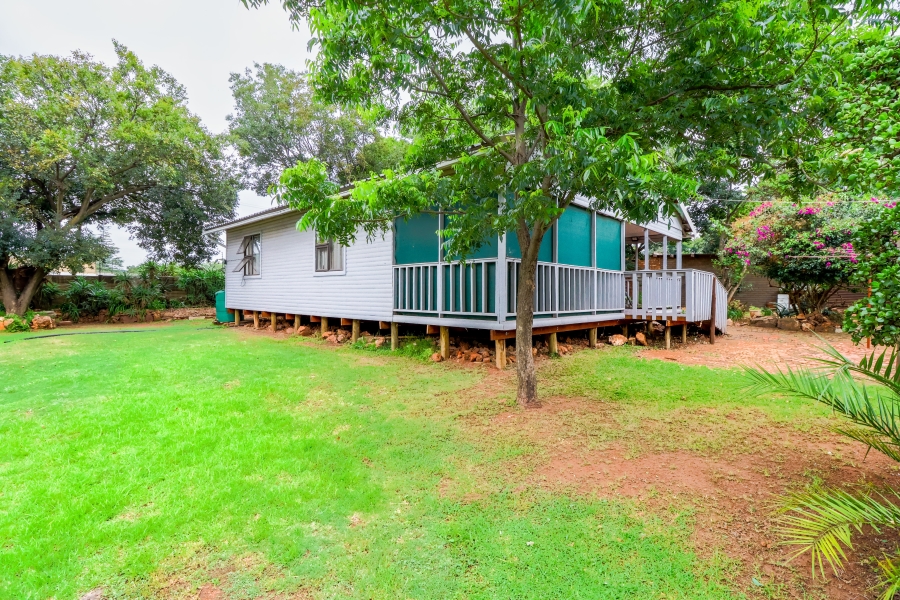 To Let commercial Property for Rent in Doornkloof Gauteng